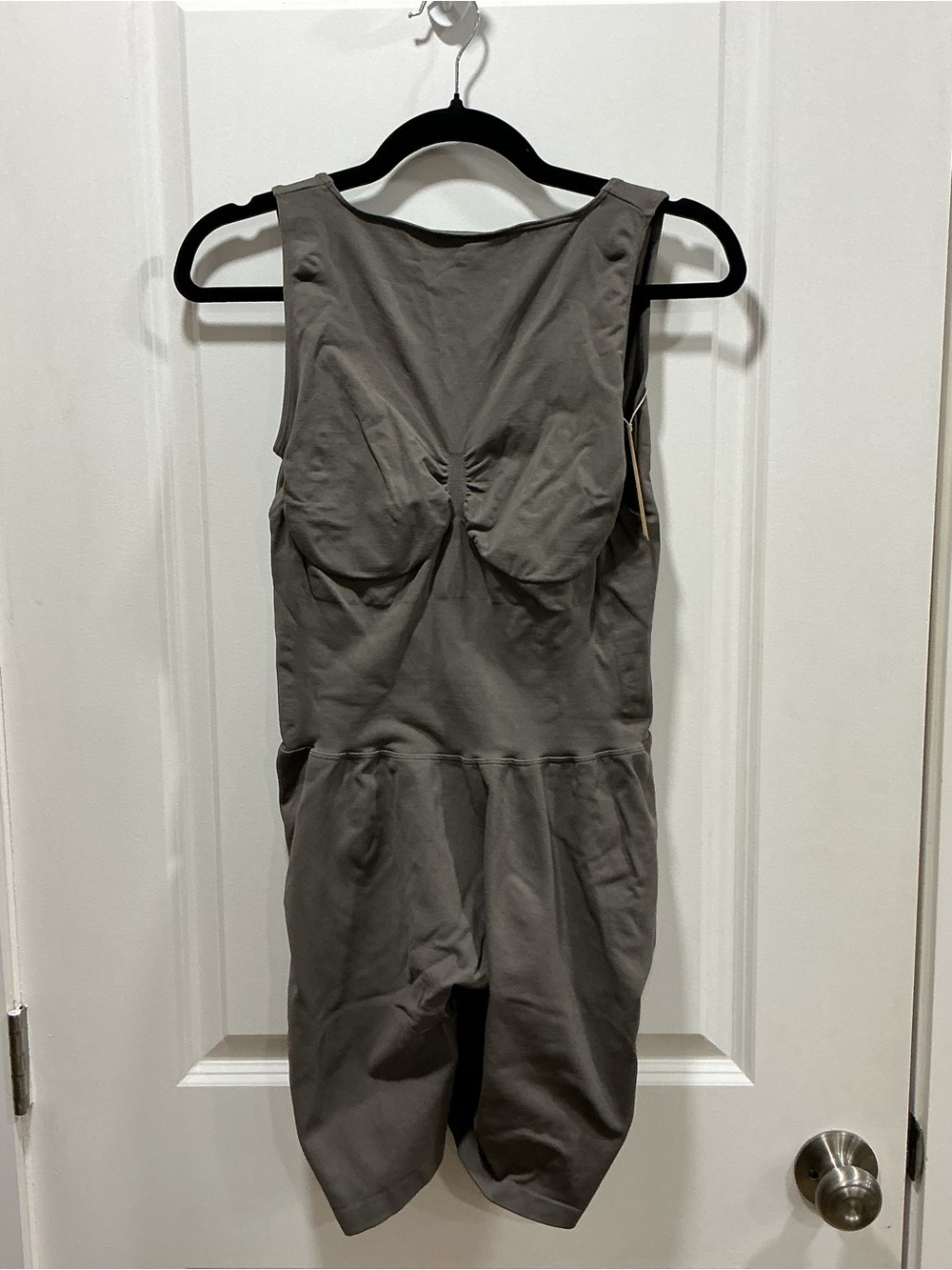 New with tags SKIMS Ribbed Lounge romper in gray Chalk SIZE 4X/5X